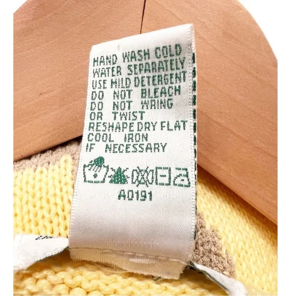 Vintage Quacker Factory Easter Bunny Rabbit Carrot Yellow Orange Sweater Medium - Picture 5 of 6